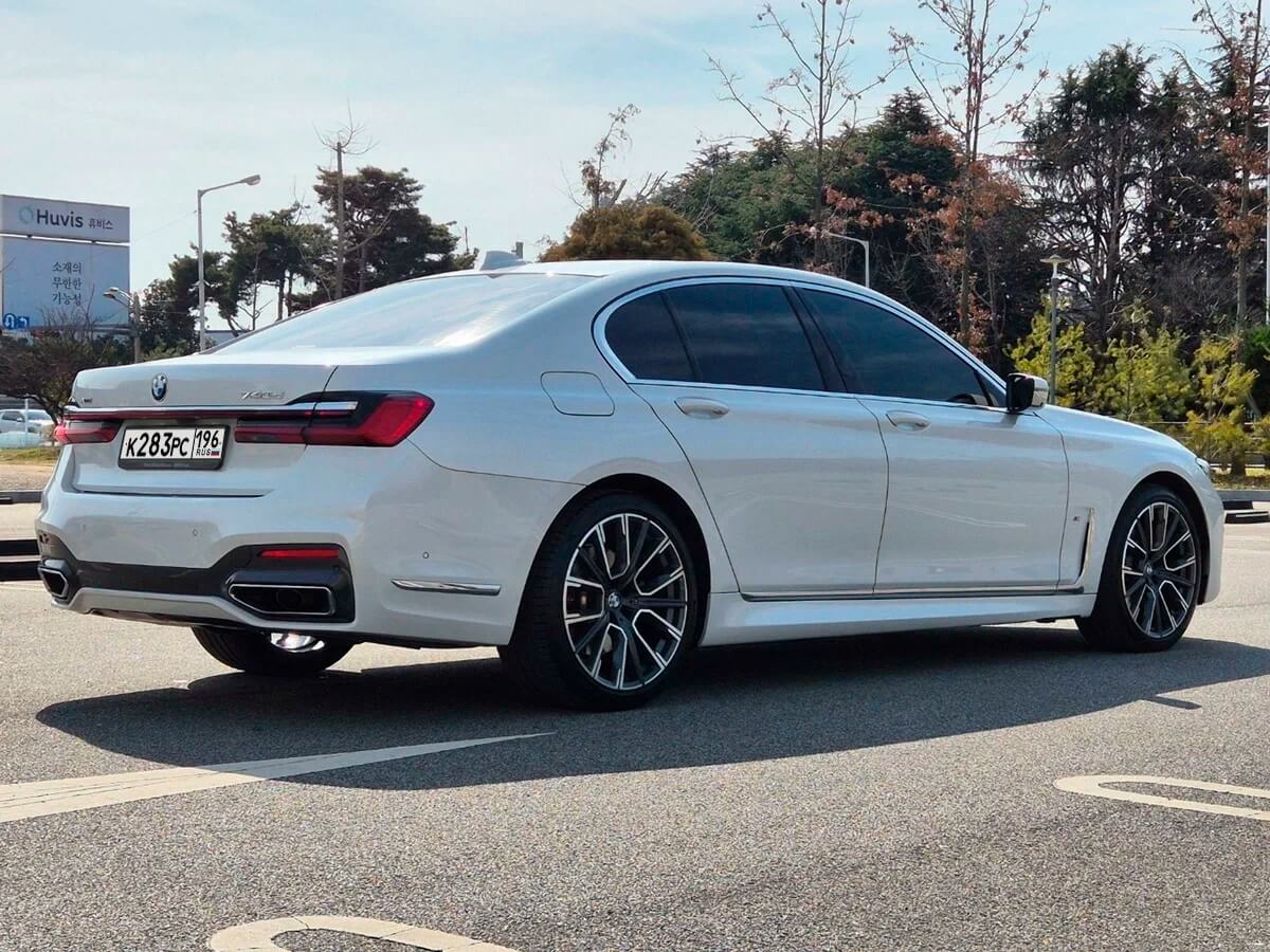 BMW 7 серия аренда