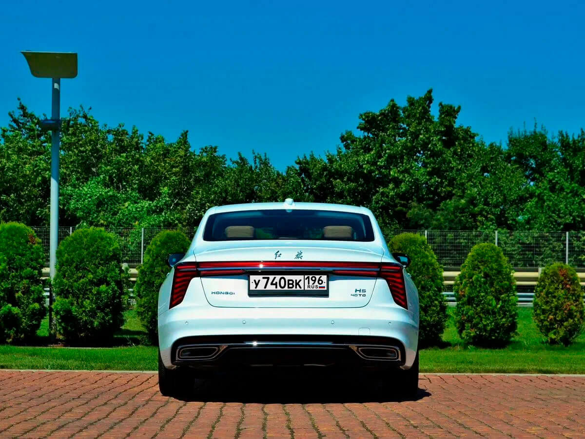 В аренду Hongqi H5