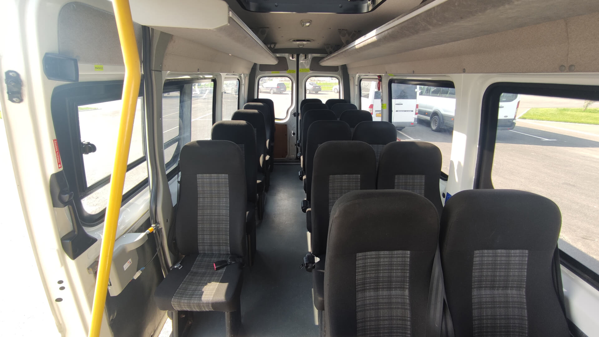 Mercedes Sprinter на 19 человек